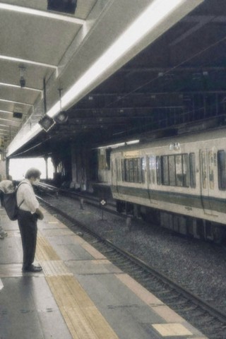 Frame 5 of 10 · Metro 200 · by Jolio