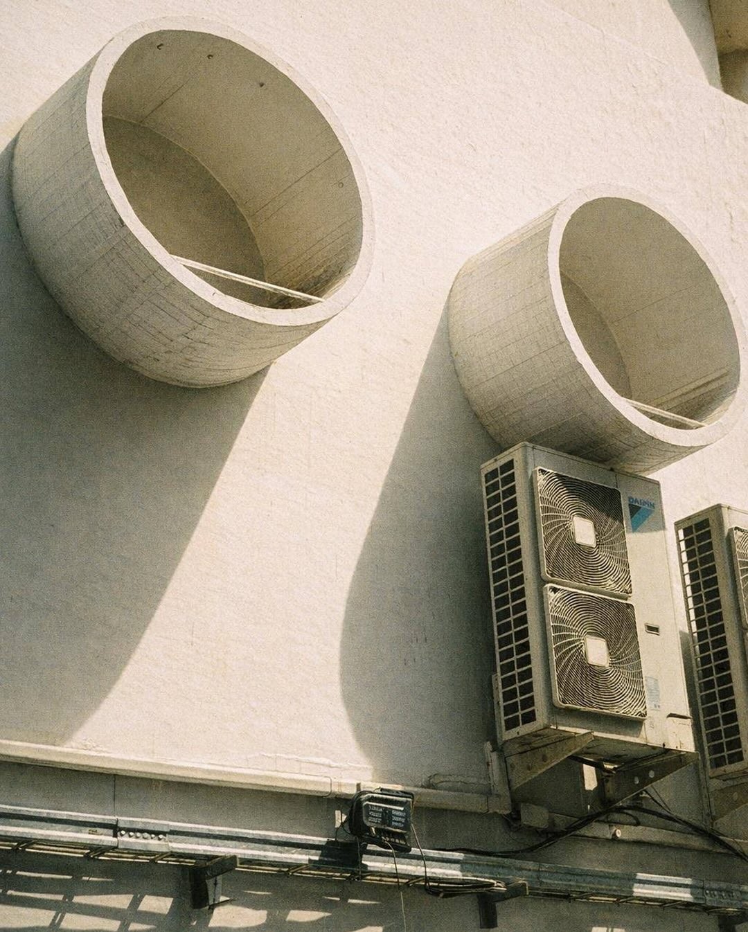 Frame 9 of 10 · Filo 200 · by Jolio