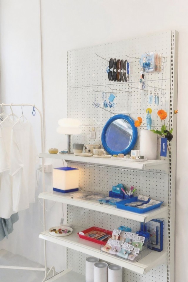 Frame 6 of 8 · Echra 100 · by Jolio